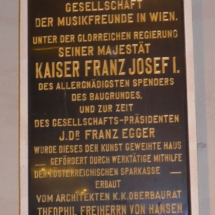 x176